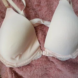 Pre-Loved Victoria's Secret Lined-Convertible Plunge Bra-34C